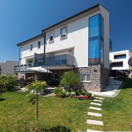 Apartment Odore Di Mare With Beautiful Garden คิร์ก ภายนอก รูปภาพ