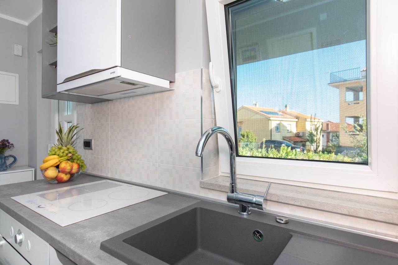 Apartment Odore Di Mare With Beautiful Garden คิร์ก ภายนอก รูปภาพ